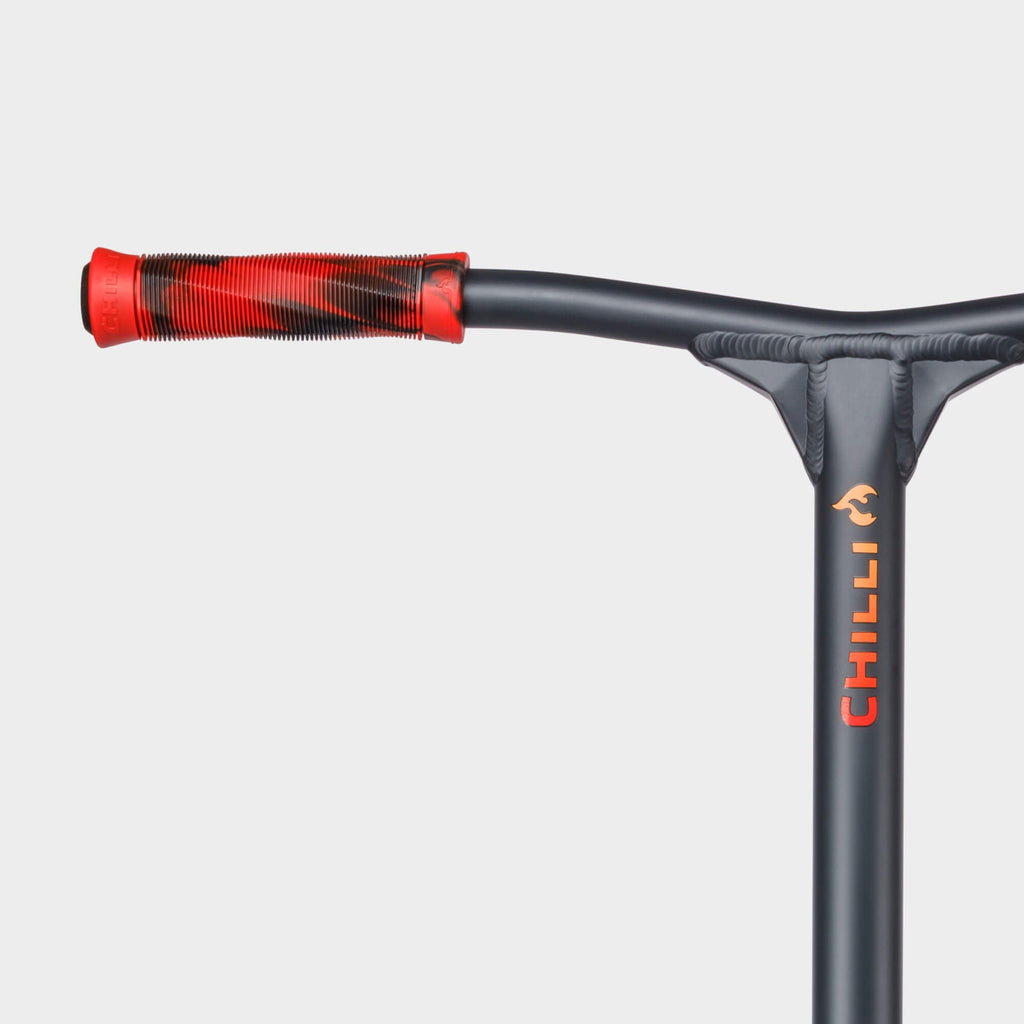 Reaper Venom Stunt Scooter: Black/Red