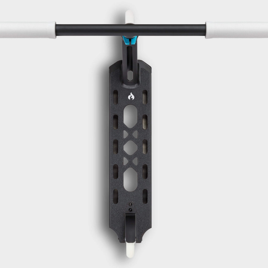 Ventus Stunt Scooter: Black