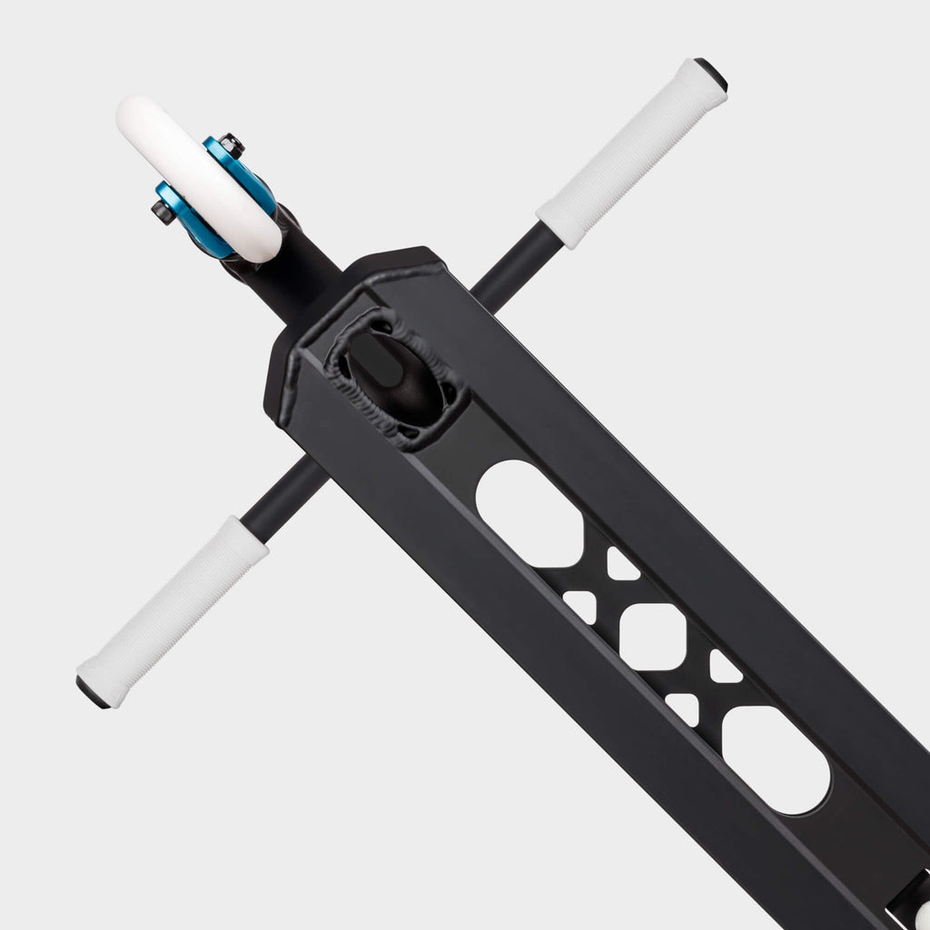 Ventus Stunt Scooter: Black