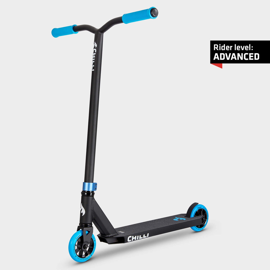 Base Stunt Scooter: Black & Blue