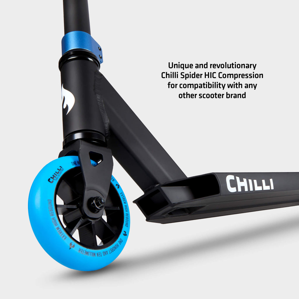 Base Stunt Scooter: Black & Blue